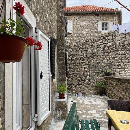 Apartment Njegos Perast Ngoại thất bức ảnh
